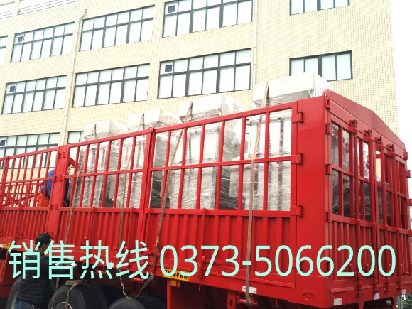 包裝機裝(zhuang)車1